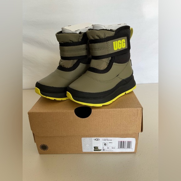 UGG Black and Green Rain & Snow Boots - Picture 5 of 12